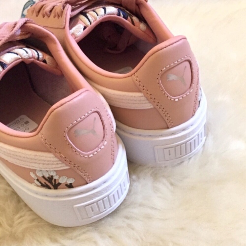 Last One- Puma Platform Hyper Embroidered Sneakers - Picture 7 of 8